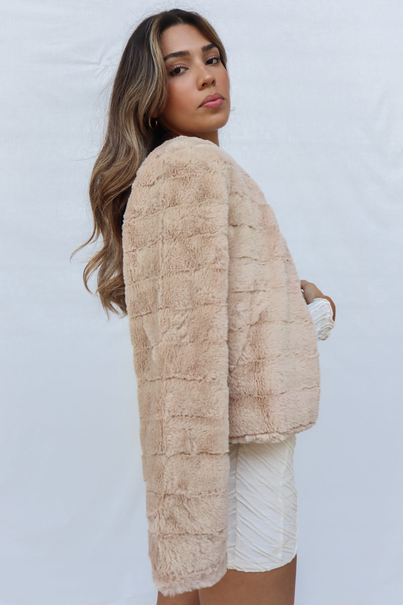 Misty Faux Fur Jacket - Cream